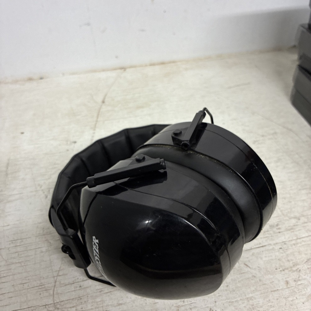 Winchester hearing protection  noise reducing earmuffs